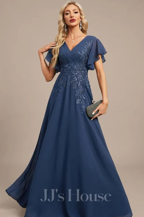 A-line V-Neck Floor-Length Lace Chiffon Mother of the Bride Dress With Pleated Sequins